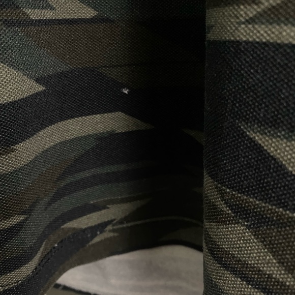 Hugo Boss Polo Shirt Size Medium - Picture 7 of 11